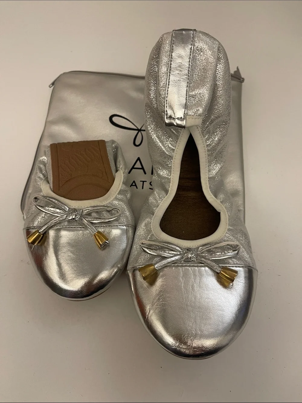 Talaria - Women's Foldable Silver Metallic Ballet Flats Size 10